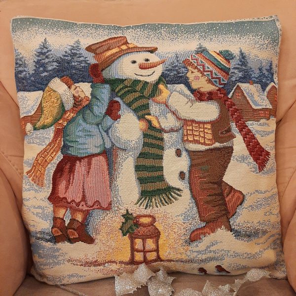 Декоративный чехол" Дети и снеговик "50*50  