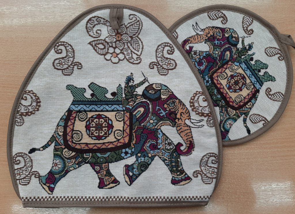Декоративный гобеленовый набор для чайника "Индийский Слон"  