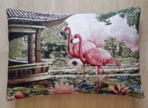 Чехол декоративный гобеленовый "Розовый фламинго" 70*50  